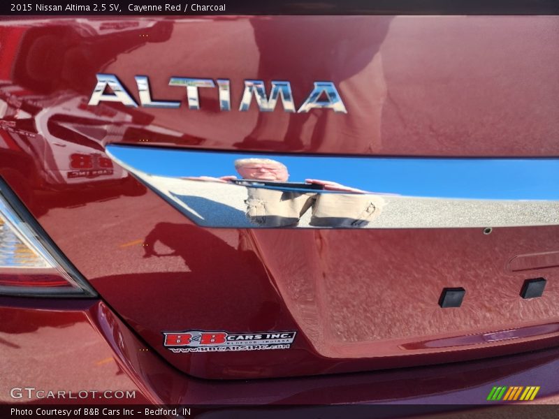 Cayenne Red / Charcoal 2015 Nissan Altima 2.5 SV