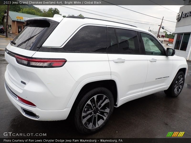 Bright White / Global Black 2023 Jeep Grand Cherokee Overland 4x4