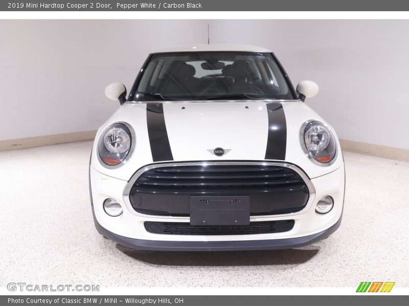 Pepper White / Carbon Black 2019 Mini Hardtop Cooper 2 Door