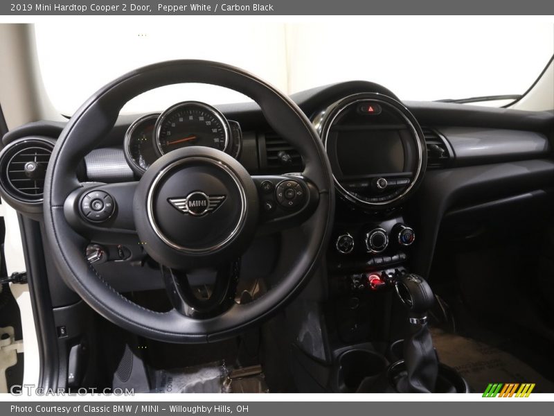 Pepper White / Carbon Black 2019 Mini Hardtop Cooper 2 Door