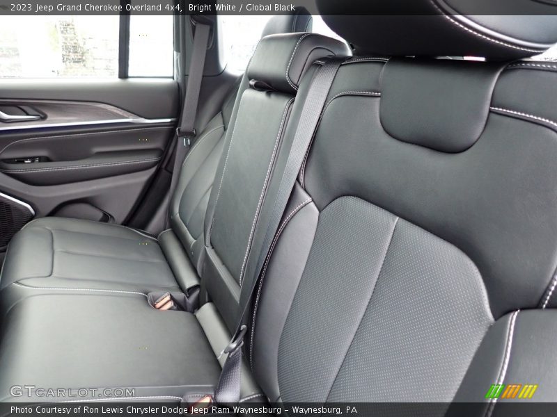Bright White / Global Black 2023 Jeep Grand Cherokee Overland 4x4