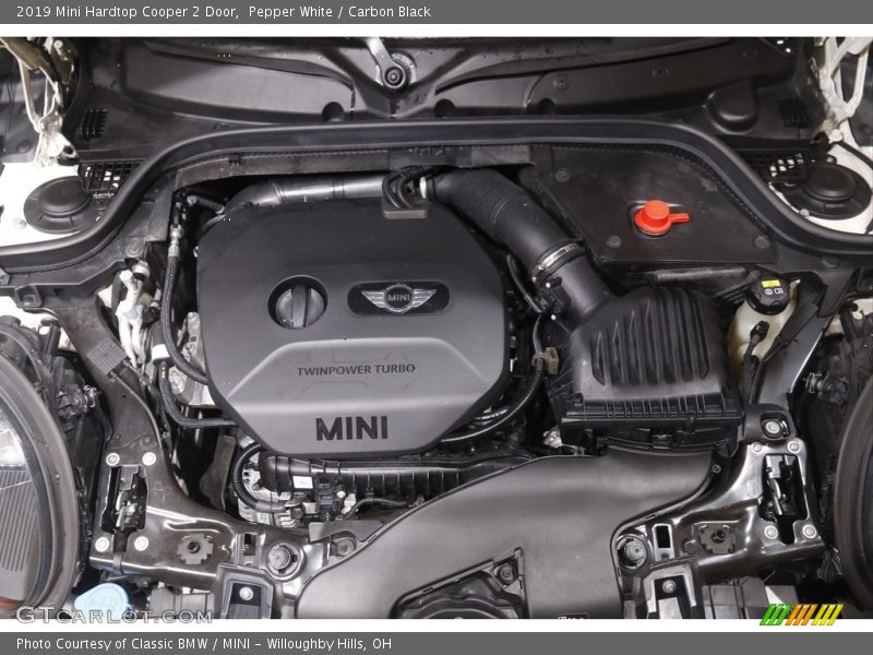 Pepper White / Carbon Black 2019 Mini Hardtop Cooper 2 Door