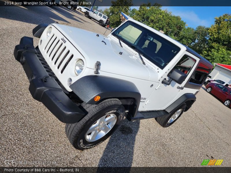 Bright White / Black 2014 Jeep Wrangler Sport 4x4