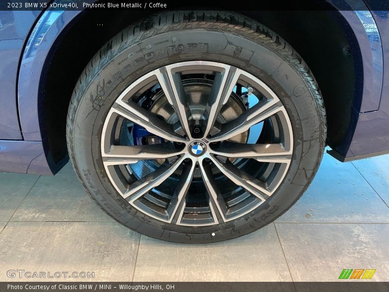 Phytonic Blue Metallic / Coffee 2023 BMW X5 xDrive40i