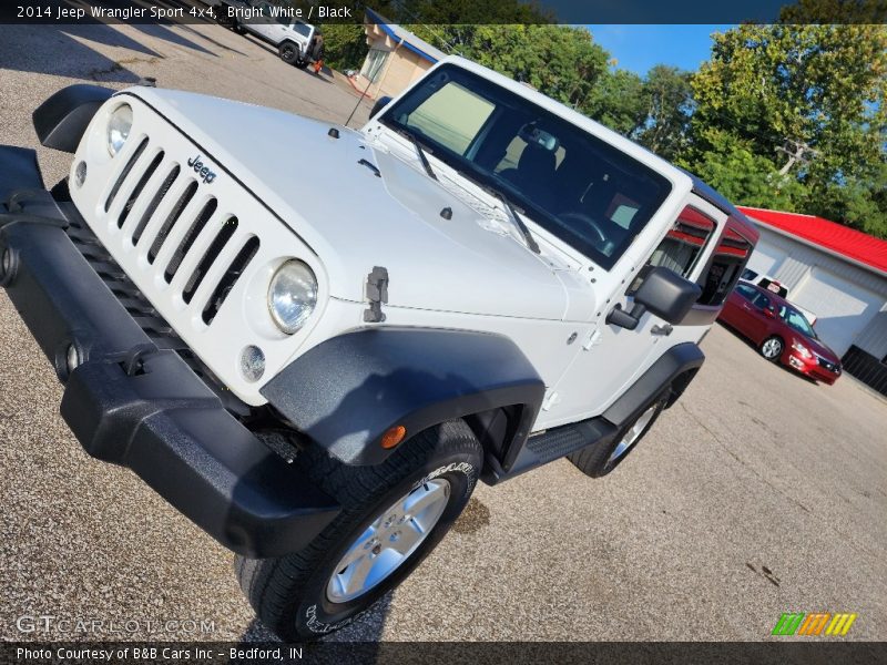 Bright White / Black 2014 Jeep Wrangler Sport 4x4