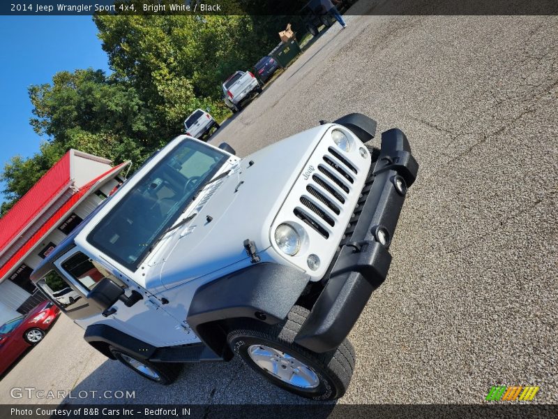 Bright White / Black 2014 Jeep Wrangler Sport 4x4