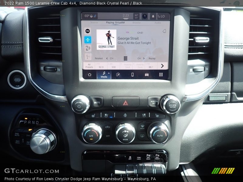 Diamond Black Crystal Pearl / Black 2022 Ram 1500 Laramie Crew Cab 4x4