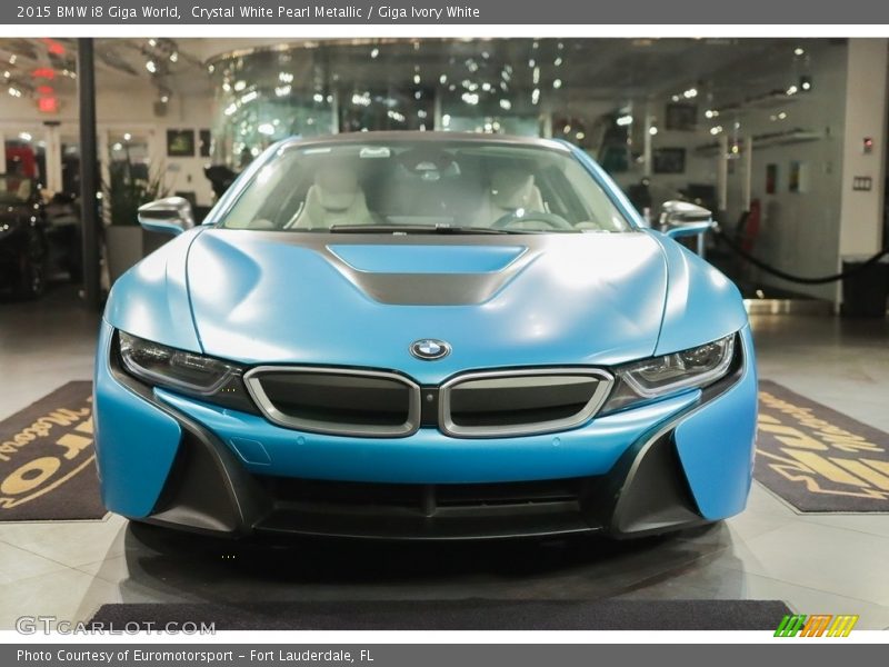 Crystal White Pearl Metallic / Giga Ivory White 2015 BMW i8 Giga World