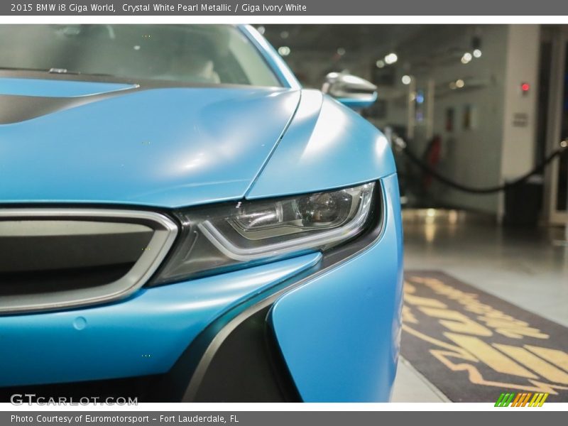 Crystal White Pearl Metallic / Giga Ivory White 2015 BMW i8 Giga World