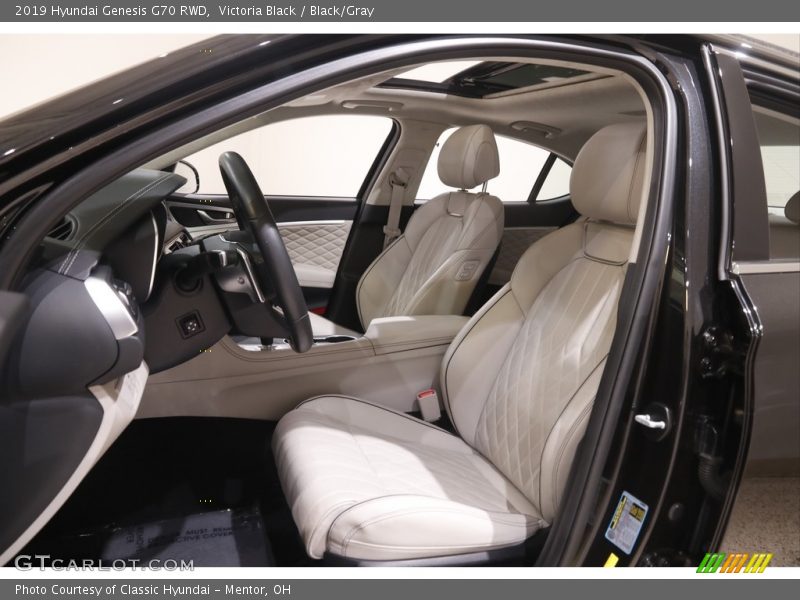 Victoria Black / Black/Gray 2019 Hyundai Genesis G70 RWD