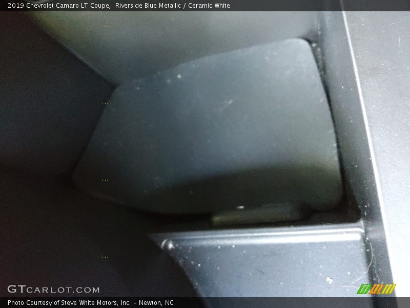 Riverside Blue Metallic / Ceramic White 2019 Chevrolet Camaro LT Coupe