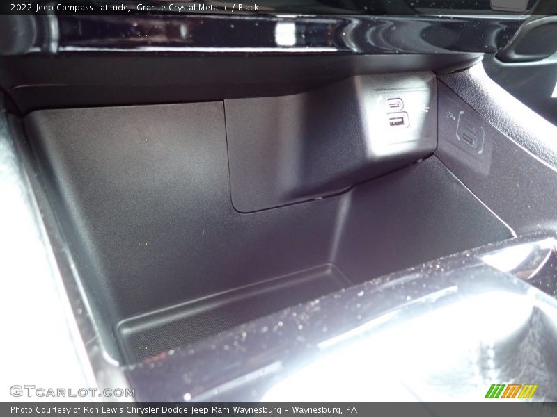 Granite Crystal Metallic / Black 2022 Jeep Compass Latitude