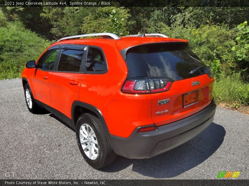 Spitfire Orange / Black 2021 Jeep Cherokee Latitude 4x4