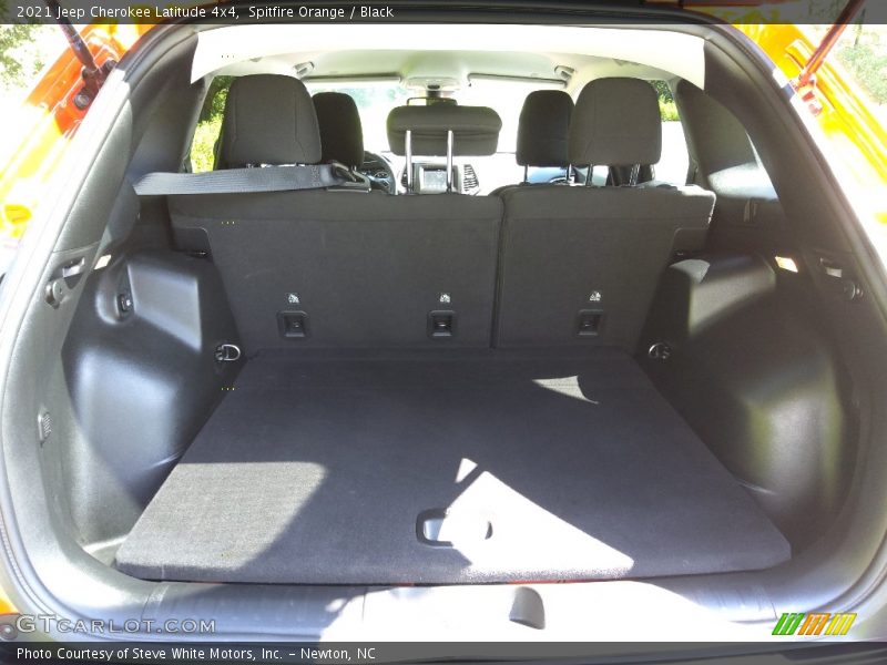 Spitfire Orange / Black 2021 Jeep Cherokee Latitude 4x4