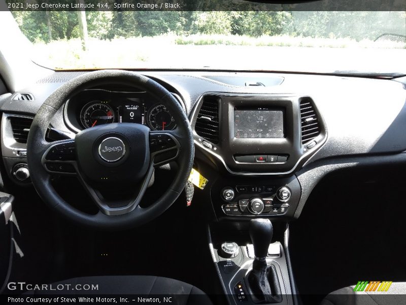 Spitfire Orange / Black 2021 Jeep Cherokee Latitude 4x4