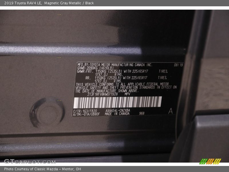 Magnetic Gray Metallic / Black 2019 Toyota RAV4 LE