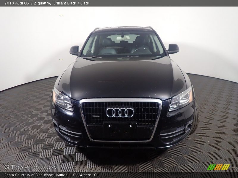 Brilliant Black / Black 2010 Audi Q5 3.2 quattro