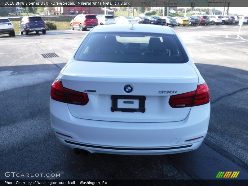 Mineral White Metallic / Black 2018 BMW 3 Series 330i xDrive Sedan