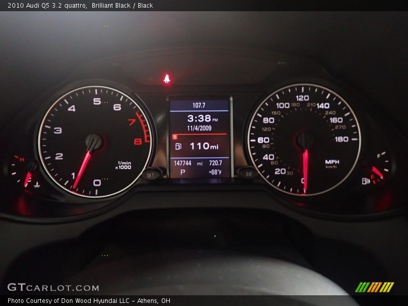 Brilliant Black / Black 2010 Audi Q5 3.2 quattro