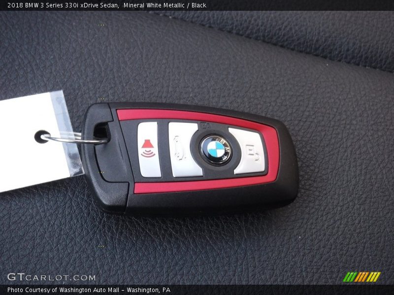 Mineral White Metallic / Black 2018 BMW 3 Series 330i xDrive Sedan