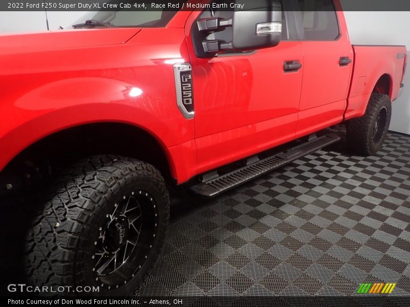 Race Red / Medium Earth Gray 2022 Ford F250 Super Duty XL Crew Cab 4x4