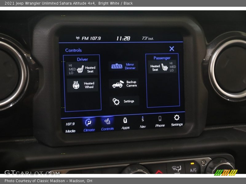 Bright White / Black 2021 Jeep Wrangler Unlimited Sahara Altitude 4x4