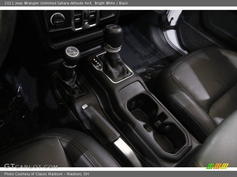 Bright White / Black 2021 Jeep Wrangler Unlimited Sahara Altitude 4x4