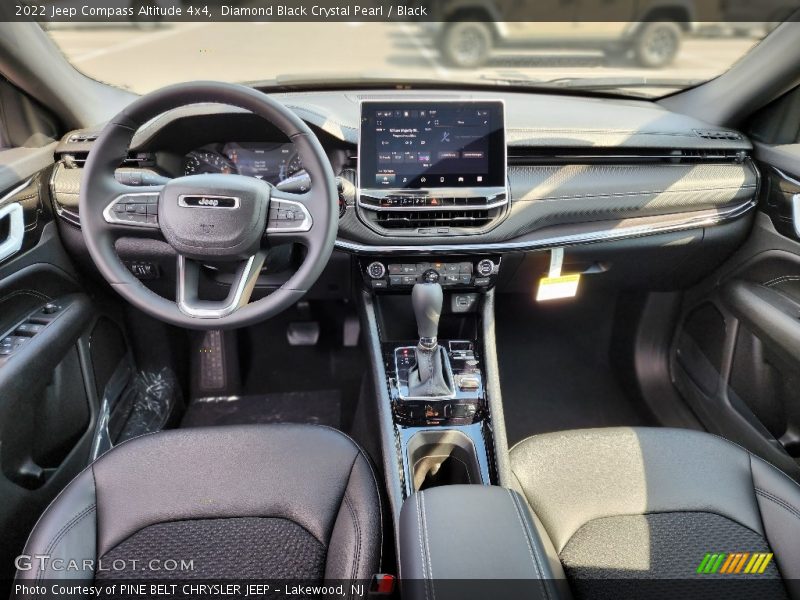  2022 Compass Altitude 4x4 Black Interior