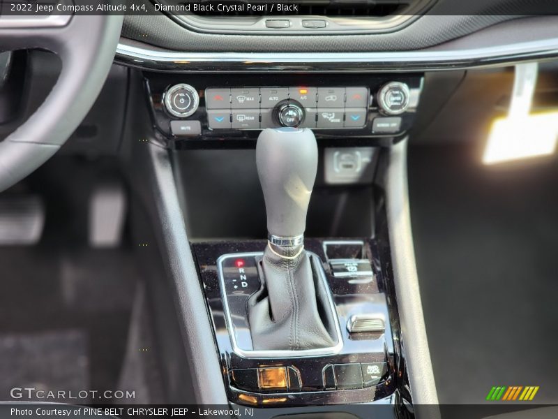  2022 Compass Altitude 4x4 9 Speed Automatic Shifter