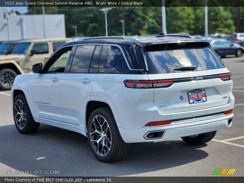 Bright White / Global Black 2023 Jeep Grand Cherokee Summit Reserve 4WD