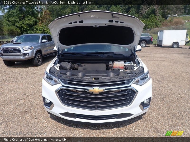 Summit White / Jet Black 2021 Chevrolet Traverse Premier AWD