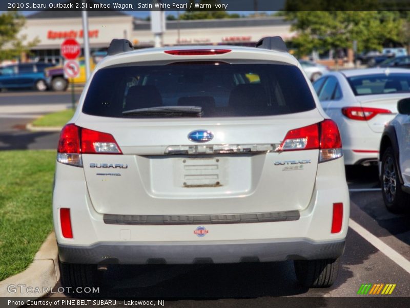 Satin White Pearl / Warm Ivory 2010 Subaru Outback 2.5i Limited Wagon