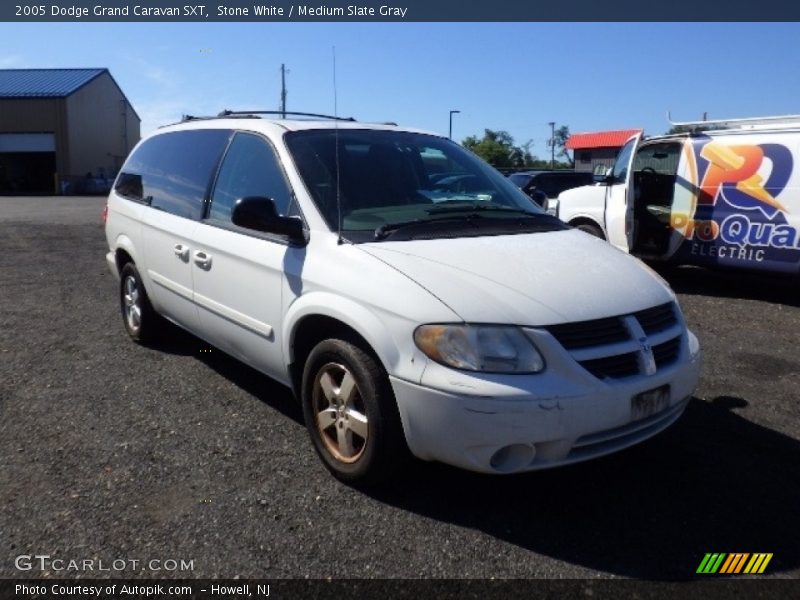 Stone White / Medium Slate Gray 2005 Dodge Grand Caravan SXT