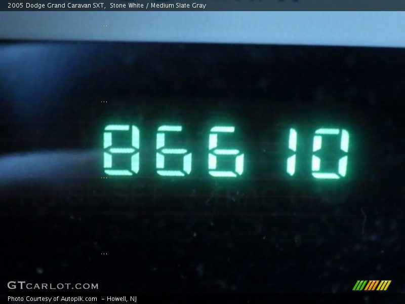 Stone White / Medium Slate Gray 2005 Dodge Grand Caravan SXT