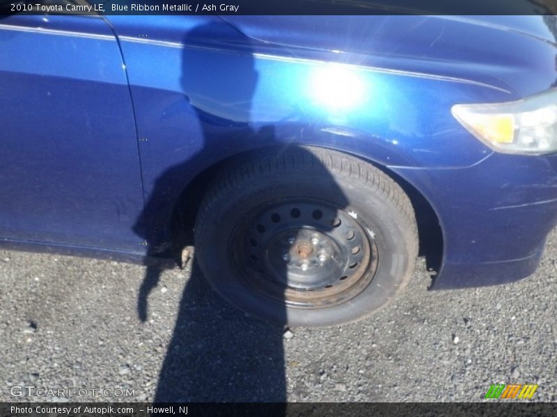 Blue Ribbon Metallic / Ash Gray 2010 Toyota Camry LE