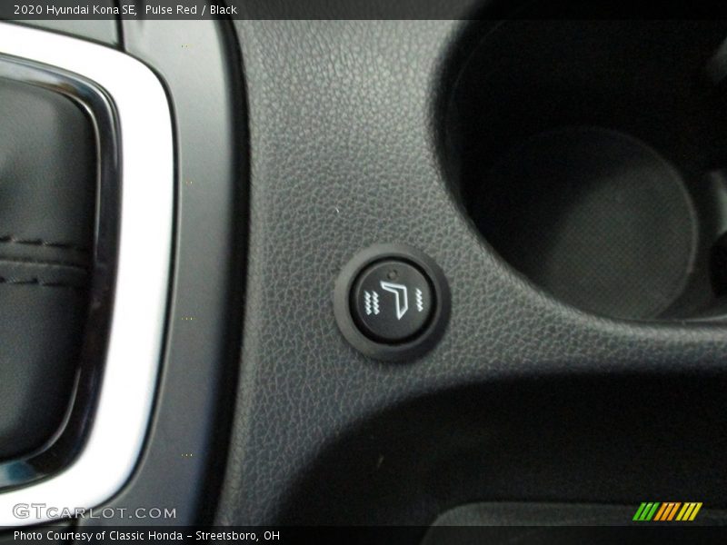 Pulse Red / Black 2020 Hyundai Kona SE