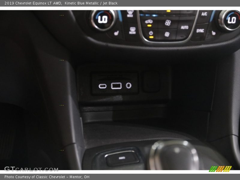 Kinetic Blue Metallic / Jet Black 2019 Chevrolet Equinox LT AWD