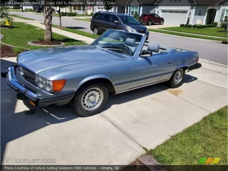 Front 3/4 View of 1981 SL Class 380 SL Roadster