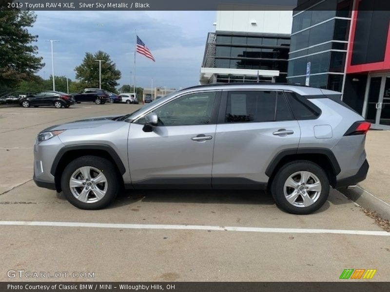 Silver Sky Metallic / Black 2019 Toyota RAV4 XLE