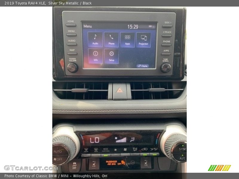 Silver Sky Metallic / Black 2019 Toyota RAV4 XLE