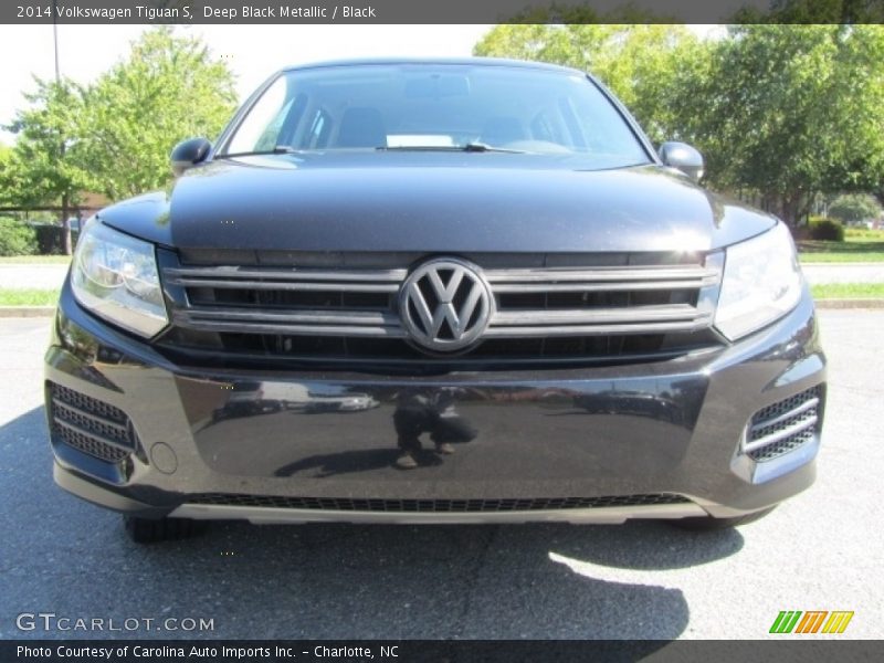 Deep Black Metallic / Black 2014 Volkswagen Tiguan S