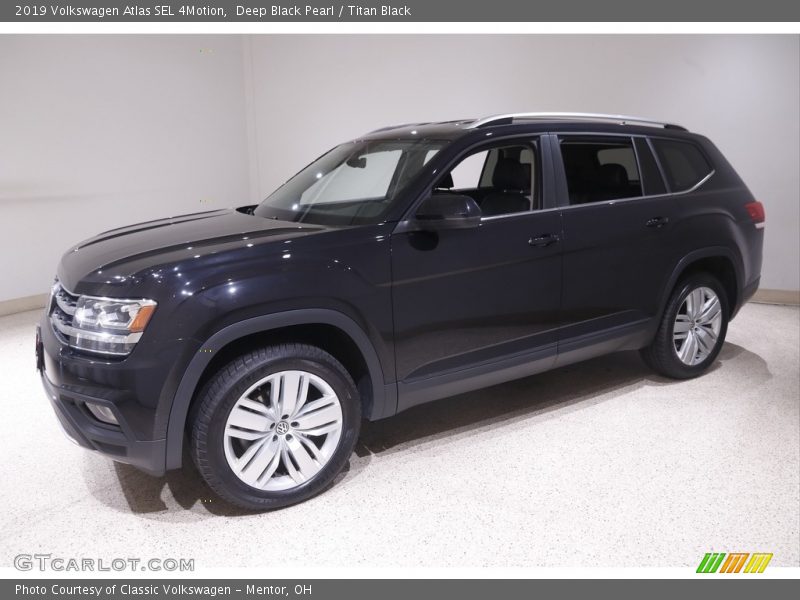 Deep Black Pearl / Titan Black 2019 Volkswagen Atlas SEL 4Motion