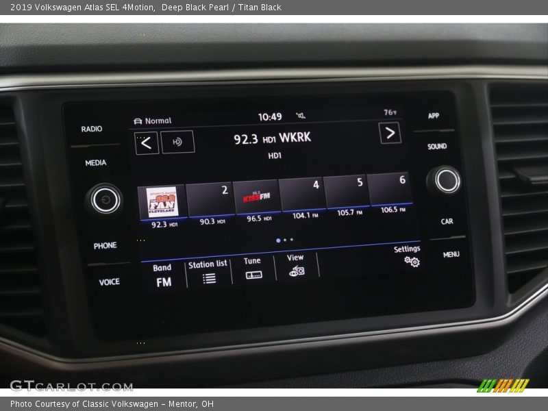 Deep Black Pearl / Titan Black 2019 Volkswagen Atlas SEL 4Motion