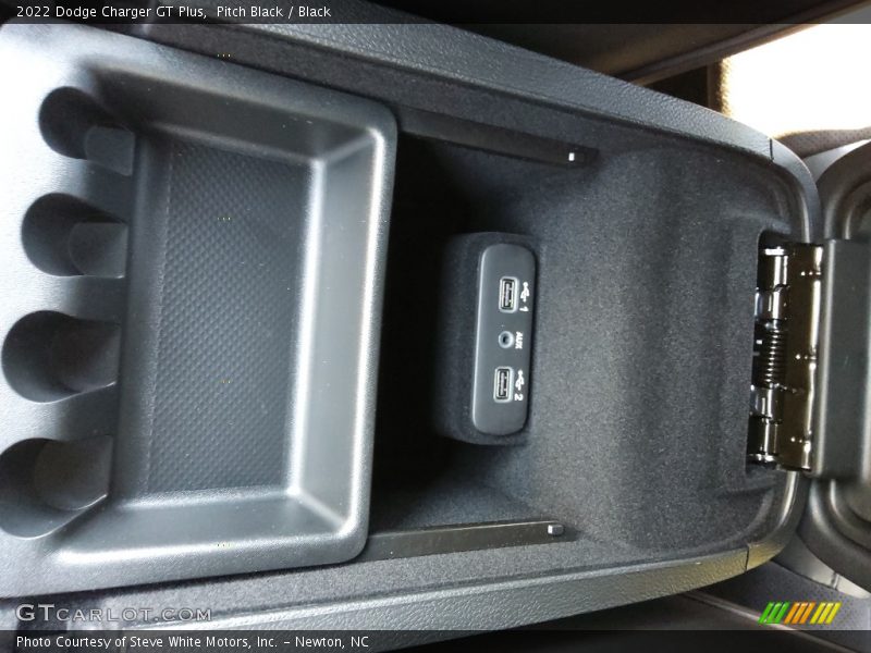 Pitch Black / Black 2022 Dodge Charger GT Plus