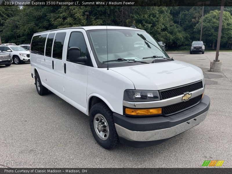Summit White / Medium Pewter 2019 Chevrolet Express 3500 Passenger LT