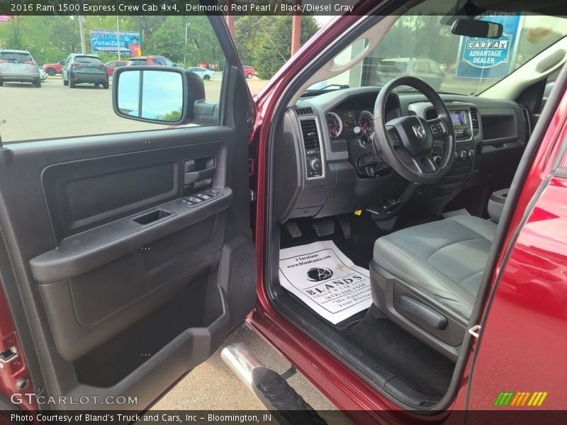 Delmonico Red Pearl / Black/Diesel Gray 2016 Ram 1500 Express Crew Cab 4x4