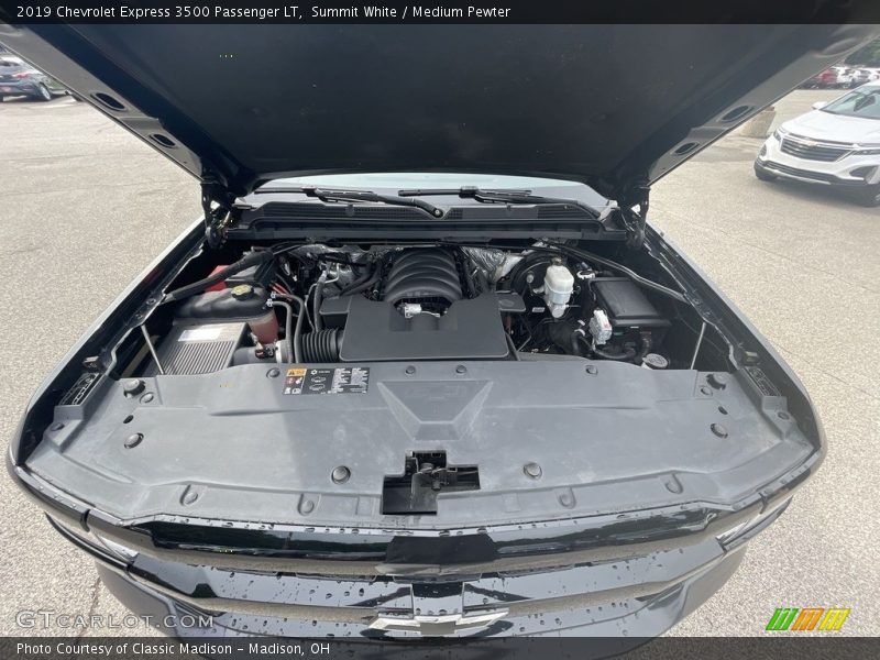 Summit White / Medium Pewter 2019 Chevrolet Express 3500 Passenger LT