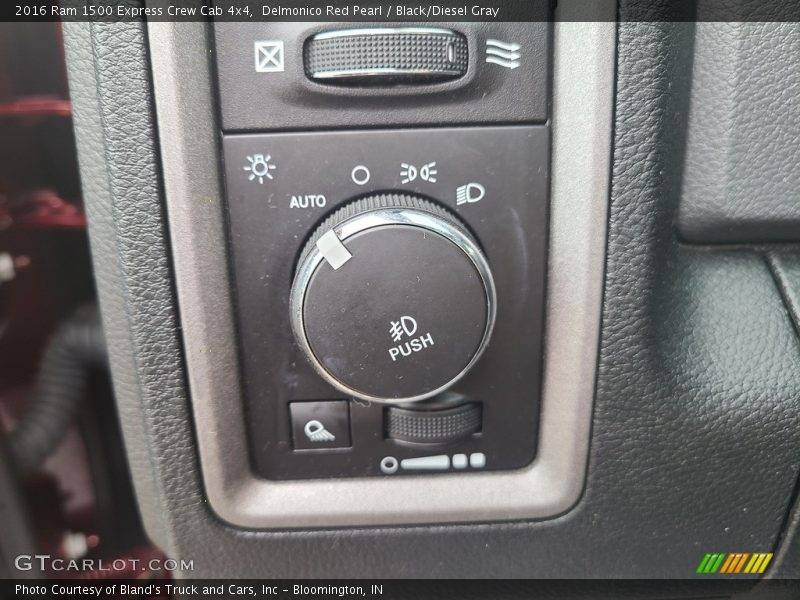 Controls of 2016 1500 Express Crew Cab 4x4