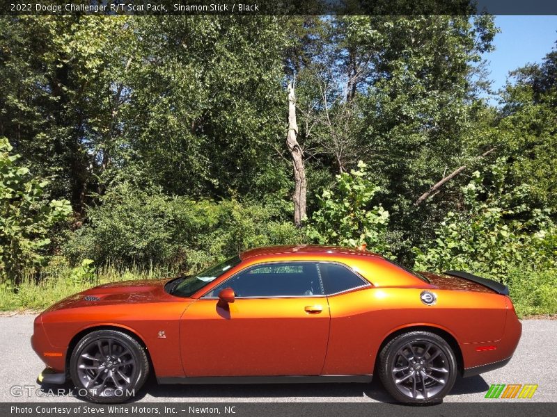 2022 Challenger R/T Scat Pack Sinamon Stick