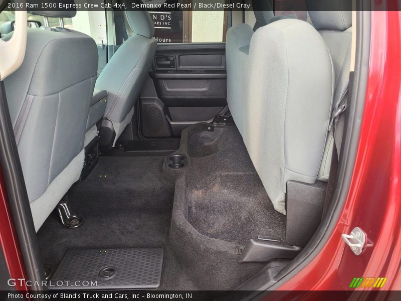 Delmonico Red Pearl / Black/Diesel Gray 2016 Ram 1500 Express Crew Cab 4x4